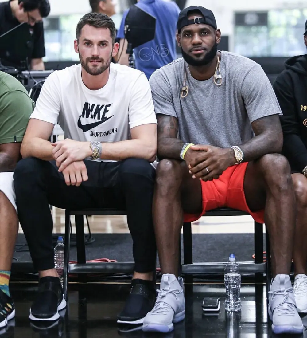 篮板和三分, 福曾联手为 篮板和三分, 福曾联手为