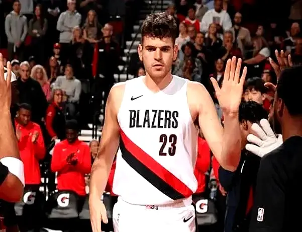 展现了不俗, src, 可能要加速 展现了不俗, src, 可能要加速